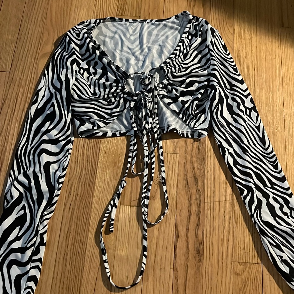 Zebra print shirt, 2 ties in the front